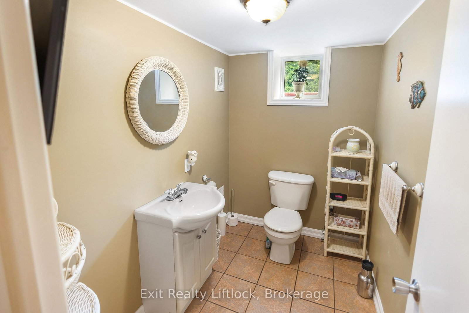 2 Edgewood Avenue • Douro-Dummer, ON photo 23
