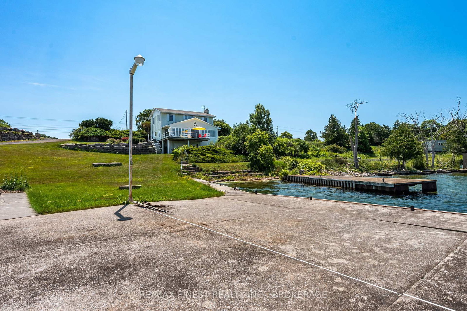 396 HIGHWAY 96 • Wolfe Island, ON photo 35