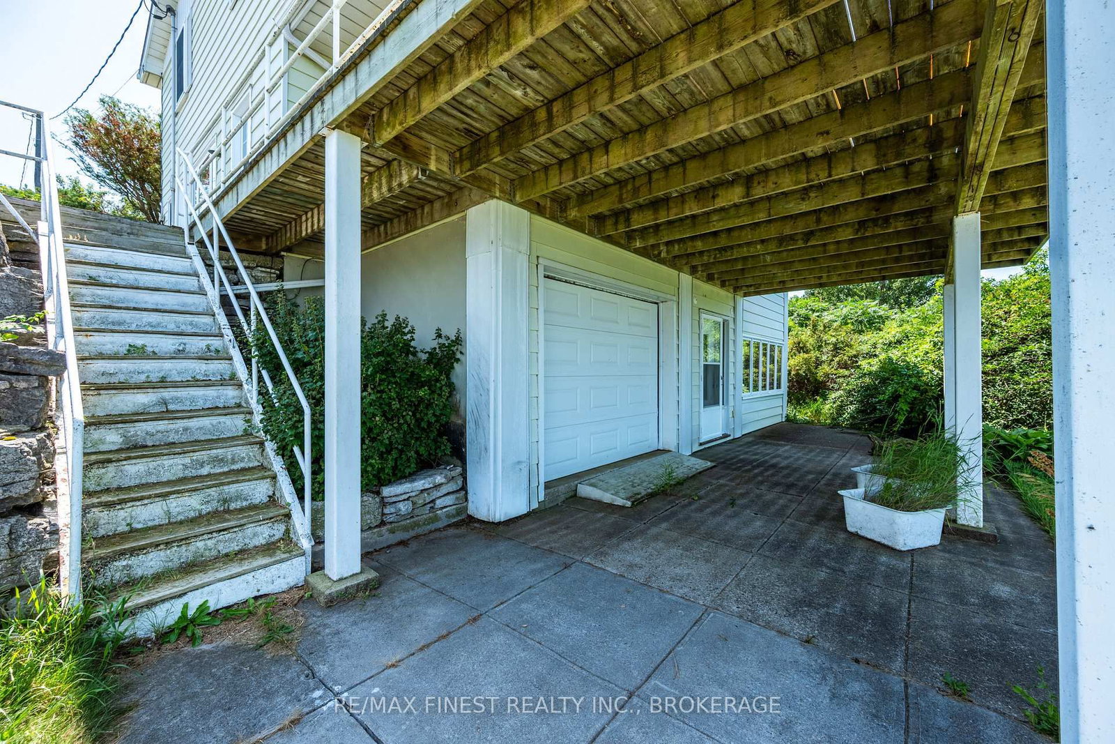 396 HIGHWAY 96 • Wolfe Island, ON photo 41