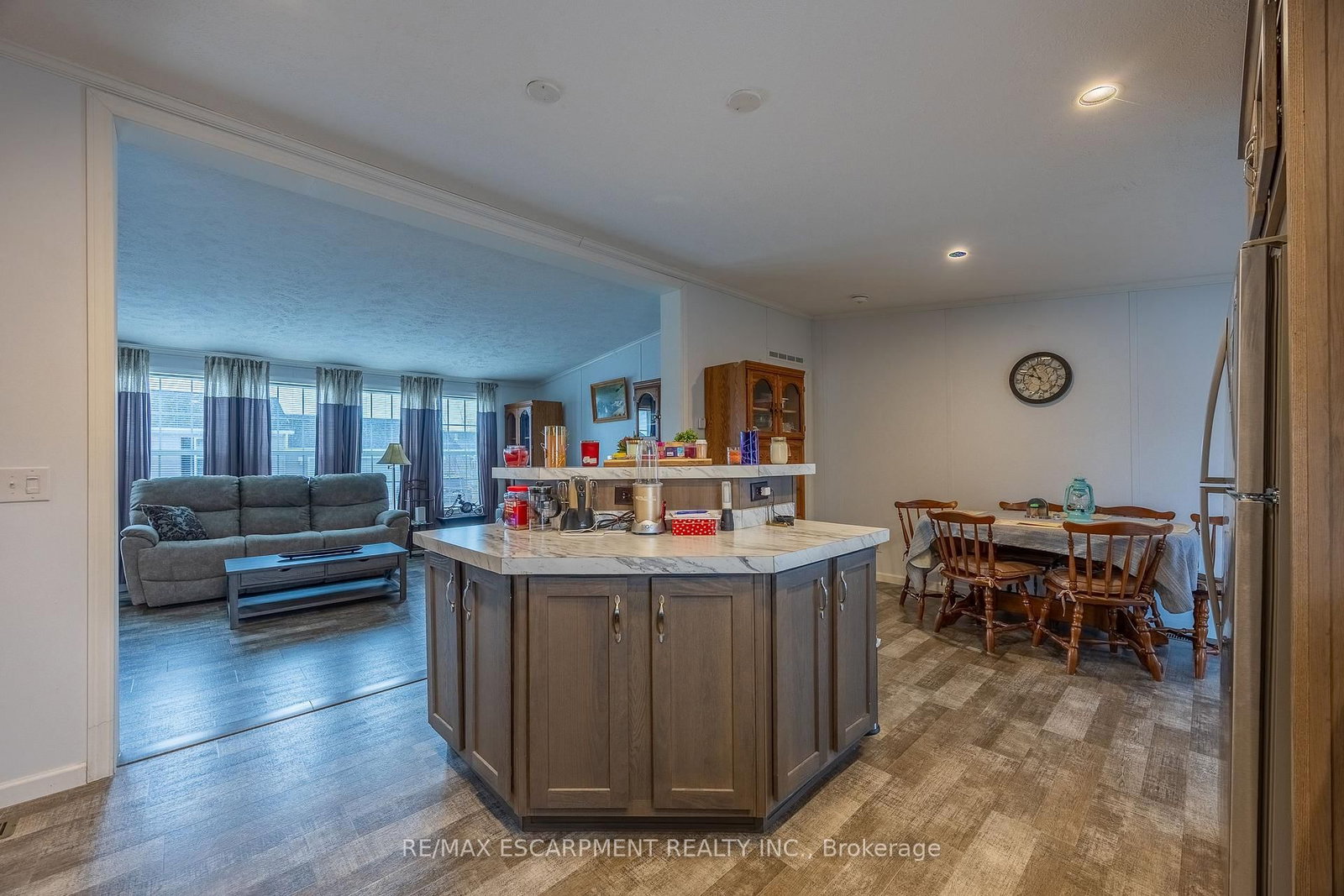 11 Hickory Hollow • Haldimand, ON photo 14