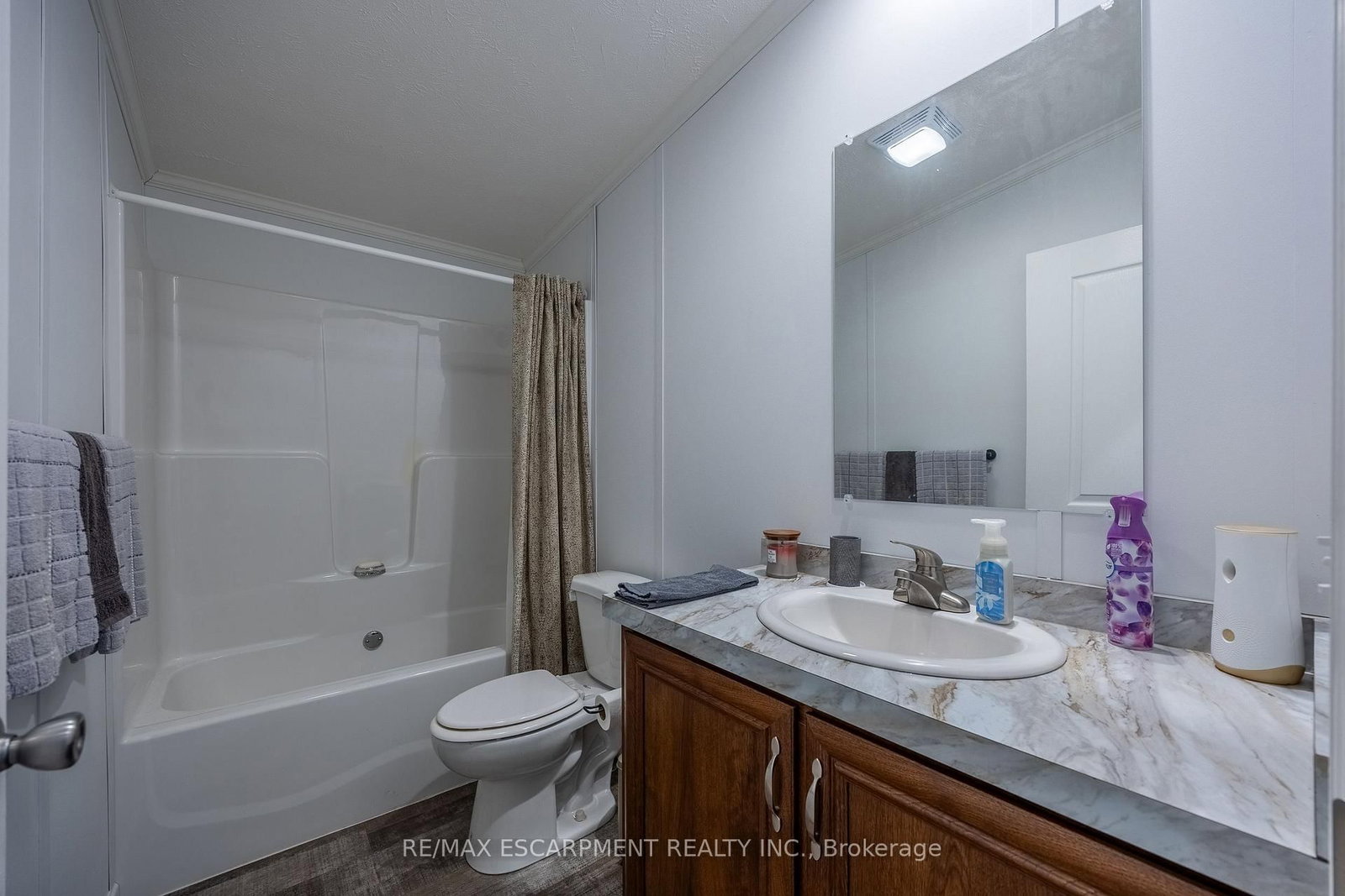 11 Hickory Hollow • Haldimand, ON photo 17
