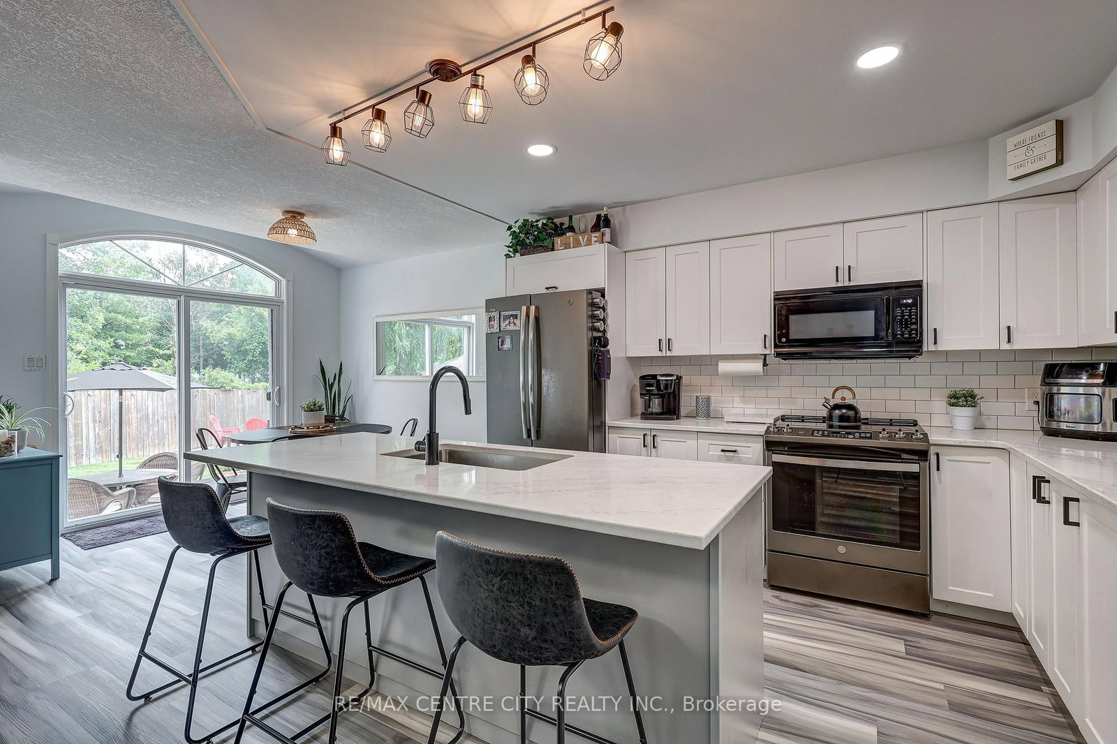 15 Schreyer Drive • St. Thomas, ON photo 15