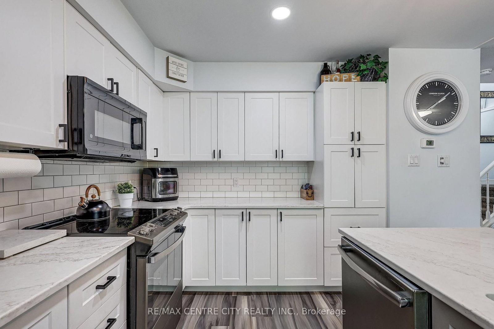 15 Schreyer Drive • St. Thomas, ON photo 17