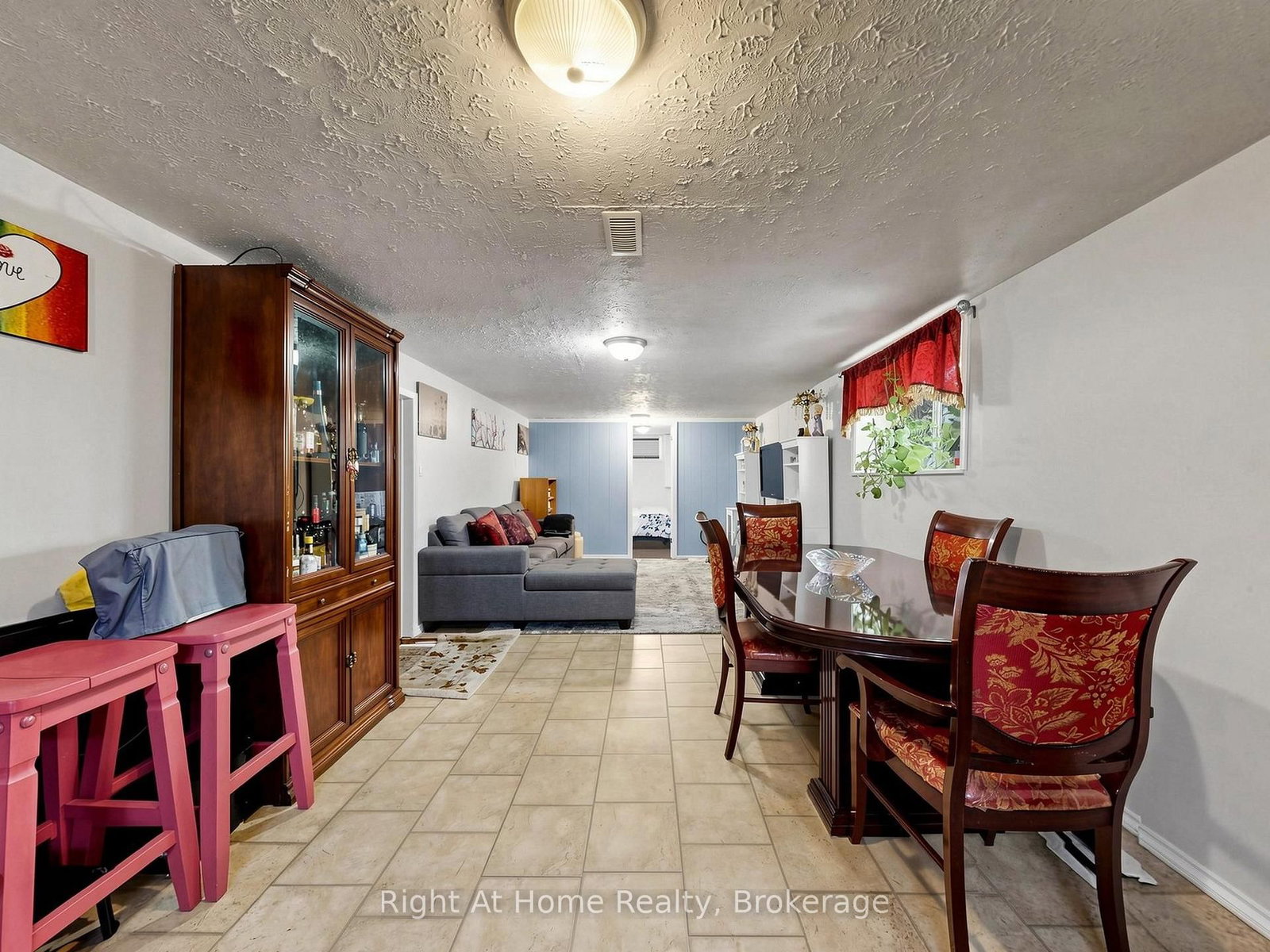 536 Barbara Street • Cobourg, ON photo 34