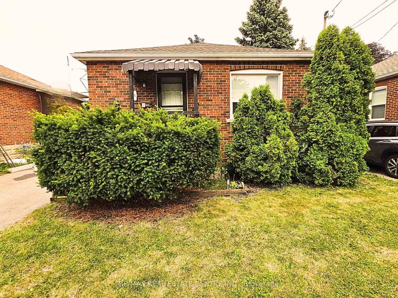 home for lease on 81 East 11th Street