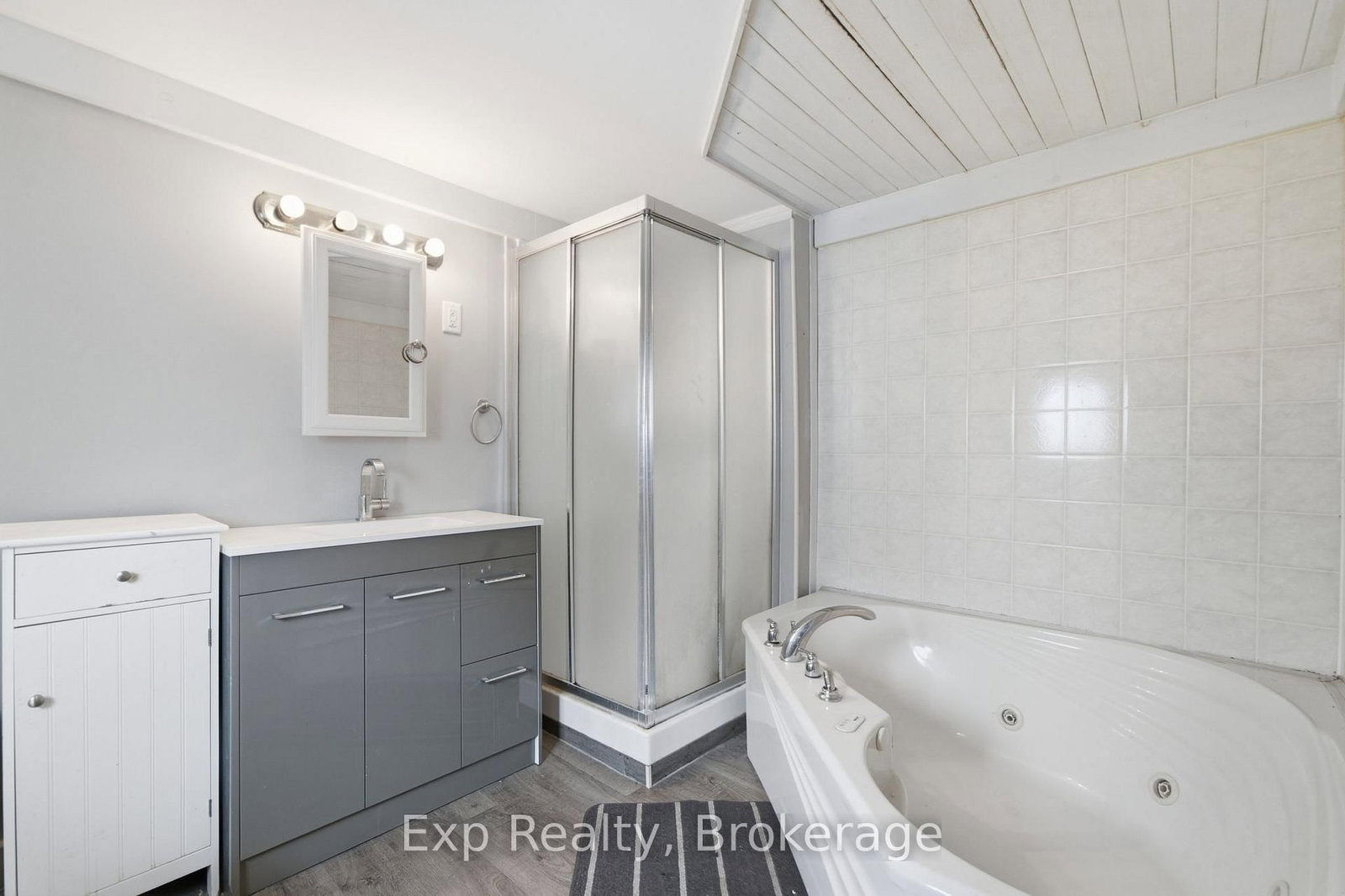 18 Charlotte Street • Belleville, ON photo 18