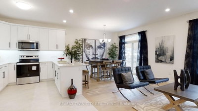 77 CHRISTOPHER Court • London South, ON photo 3