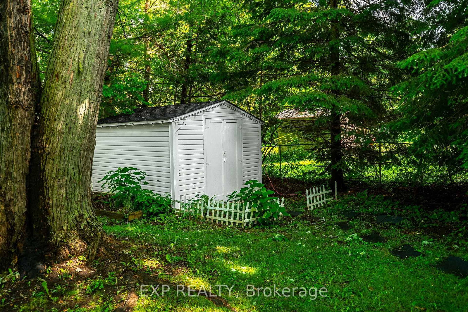 9410 Wellington Rd 42 • Erin, ON photo 43