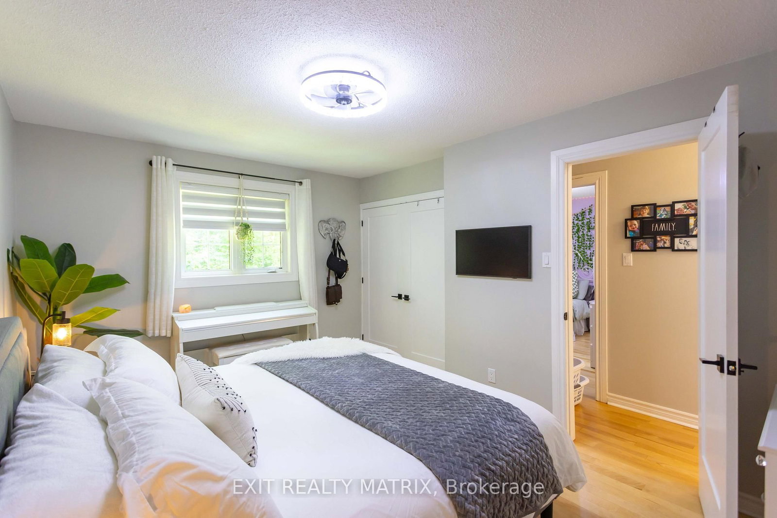 8399 Rowan Drive • Metcalfe, ON photo 14