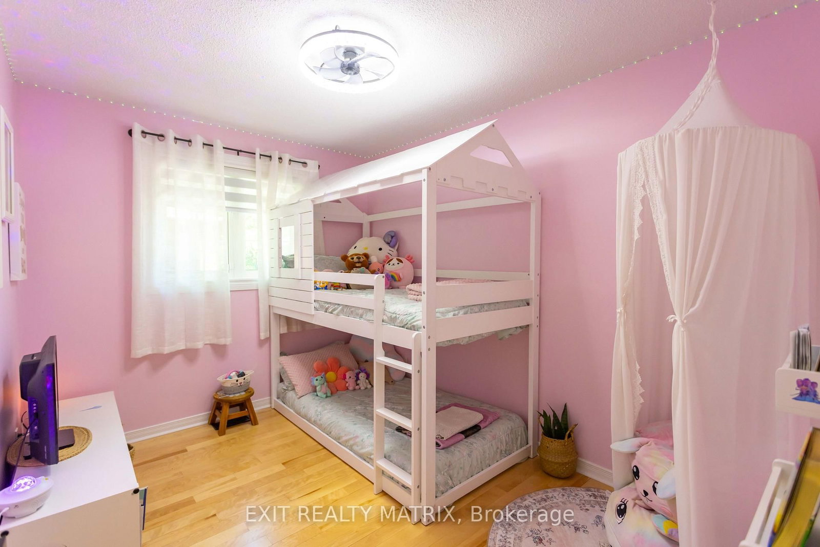 8399 Rowan Drive • Metcalfe, ON photo 17