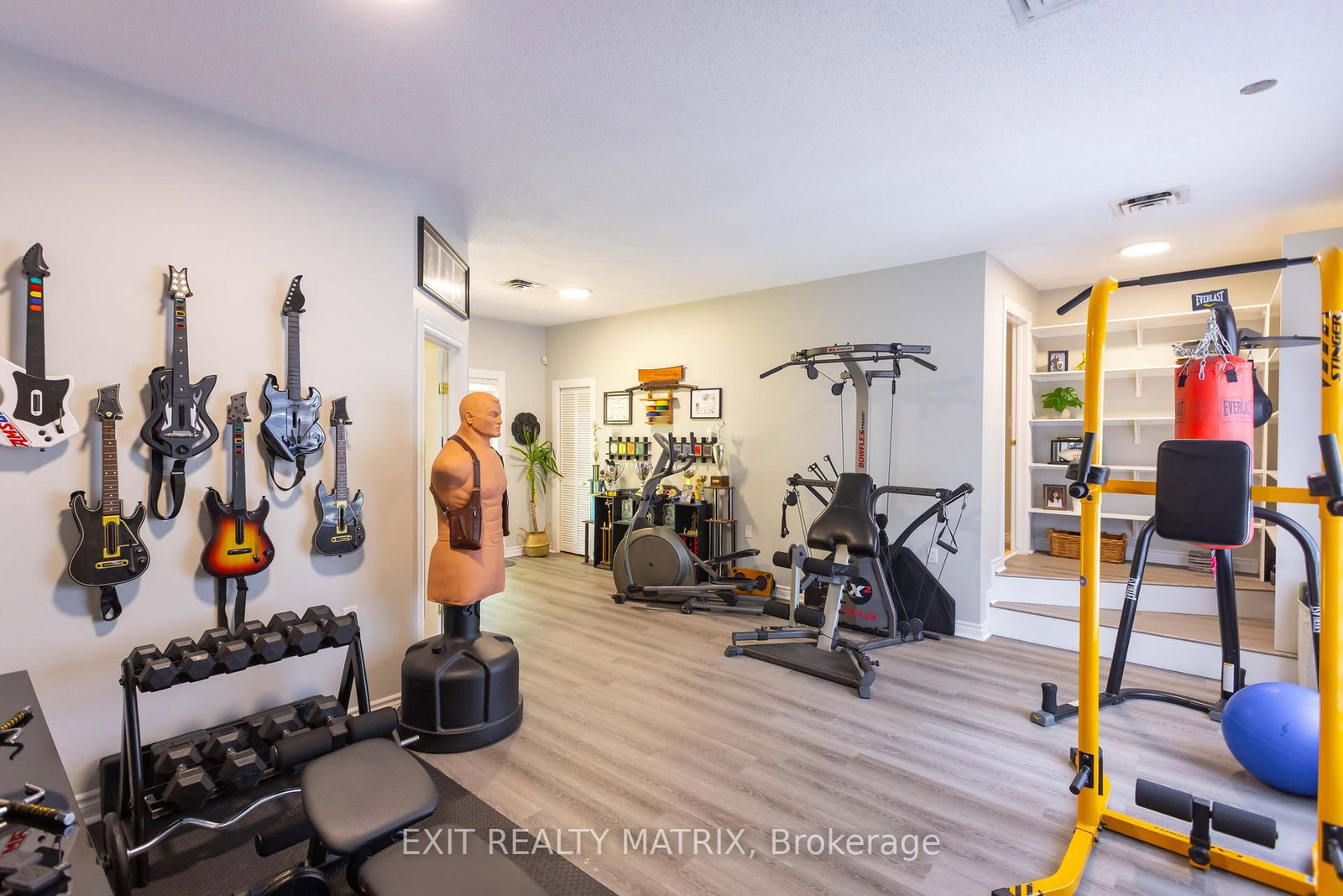 8399 Rowan Drive • Metcalfe, ON photo 21