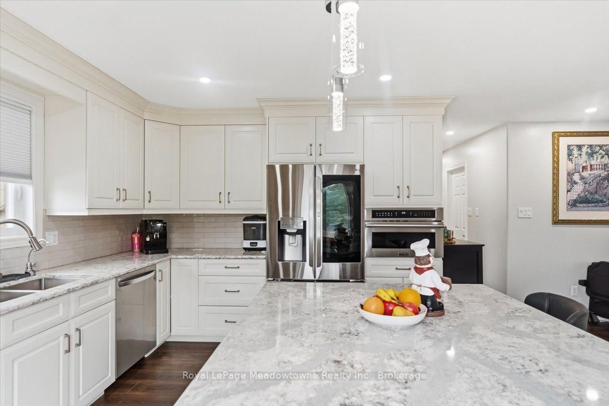 15 Sharpe Street • Brant, ON photo 7