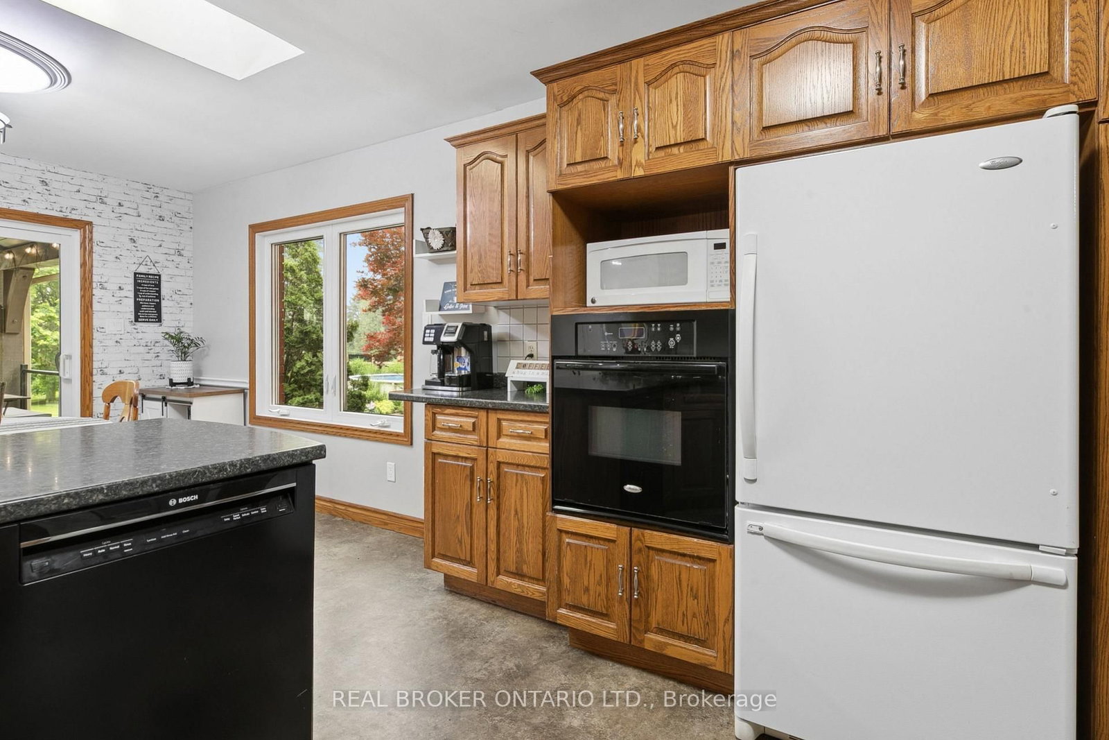 7323 Sideroad 15, Rr1 Road • Mapleton, ON photo 12