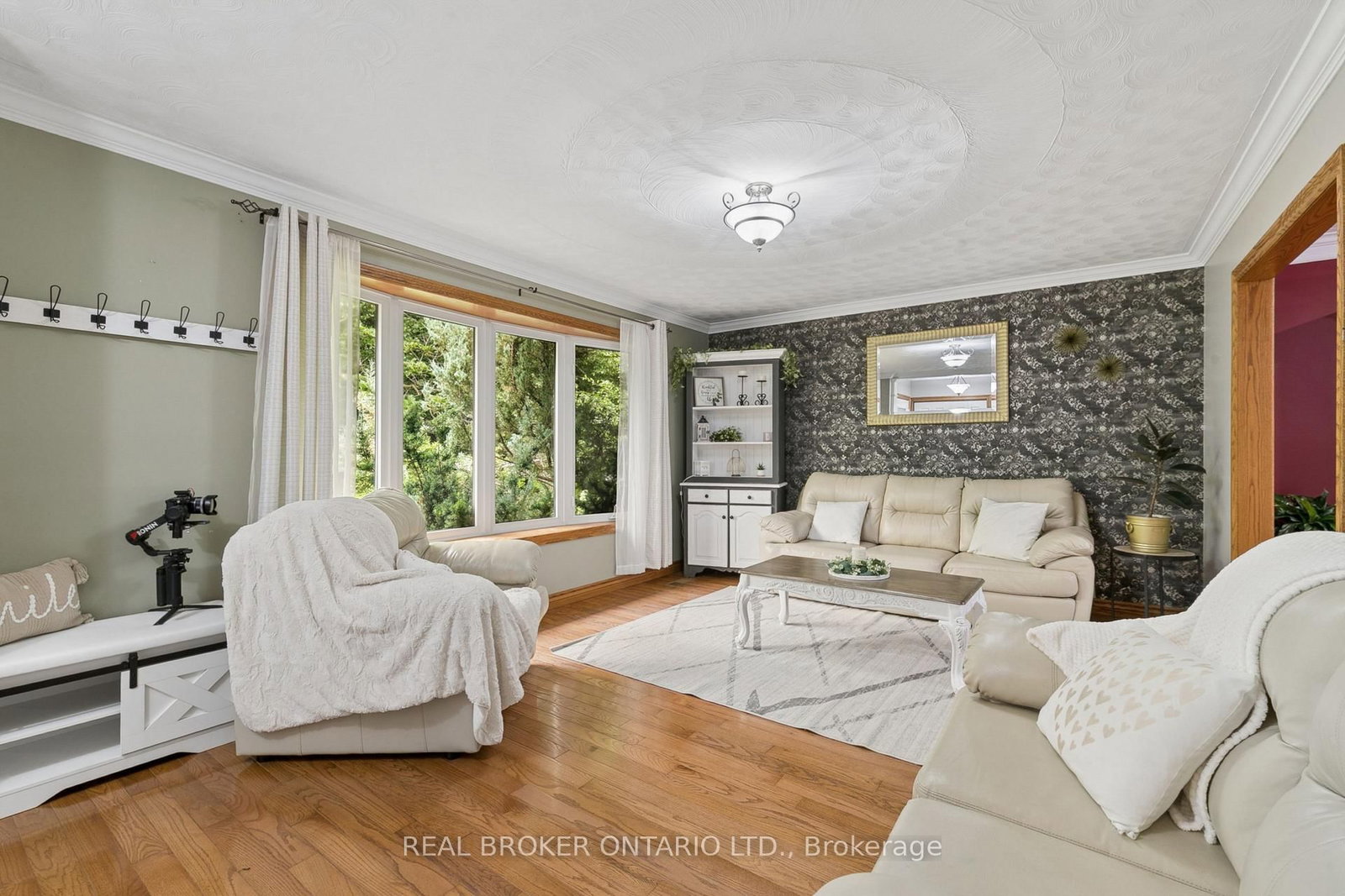 7323 Sideroad 15, Rr1 Road • Mapleton, ON photo 5