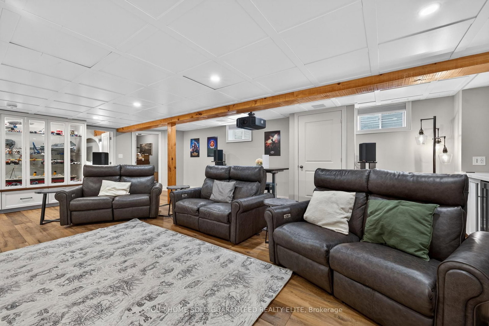 116 Livingston Avenue • Grimsby, ON photo 28