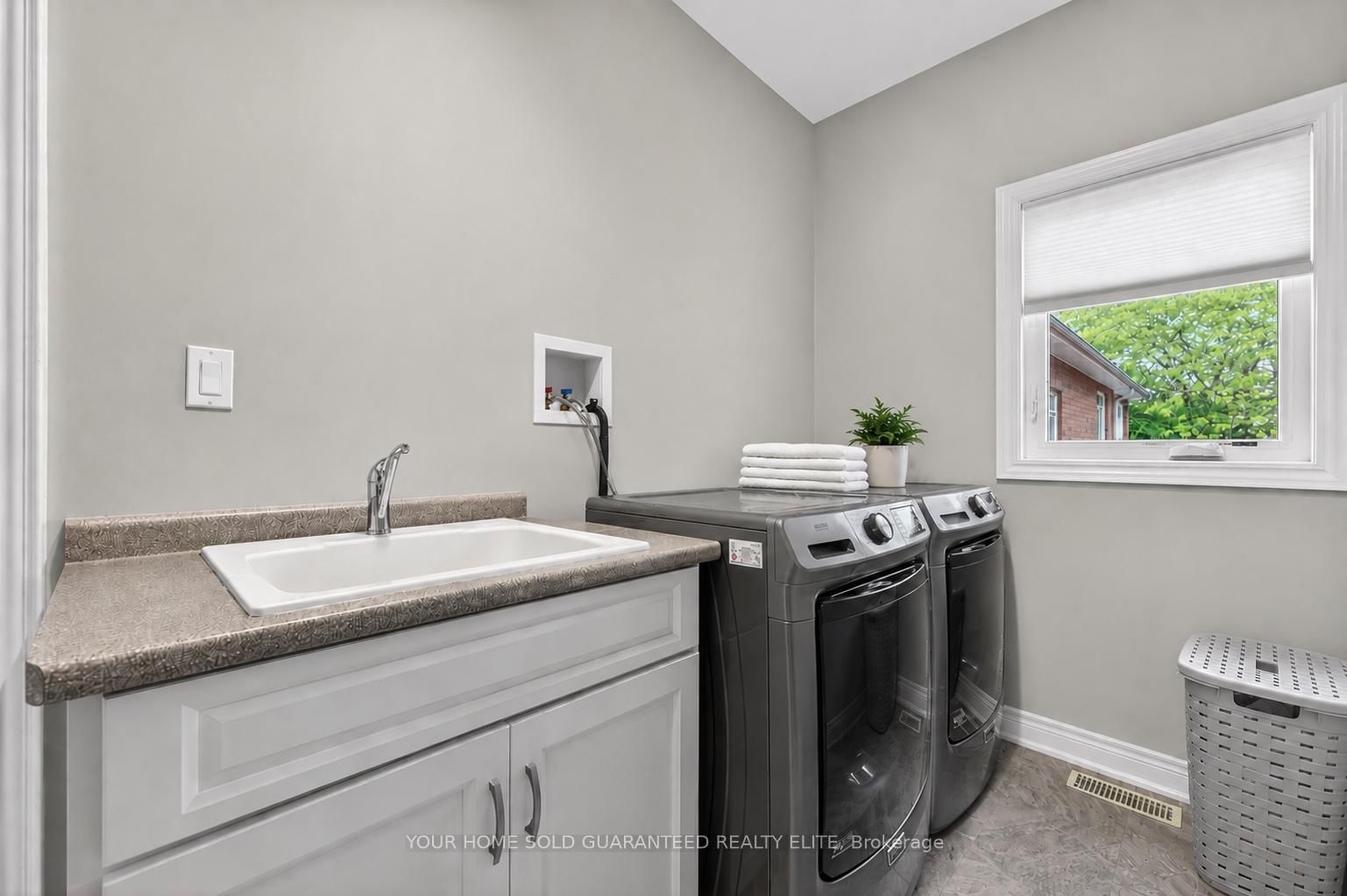 116 Livingston Avenue • Grimsby, ON photo 30
