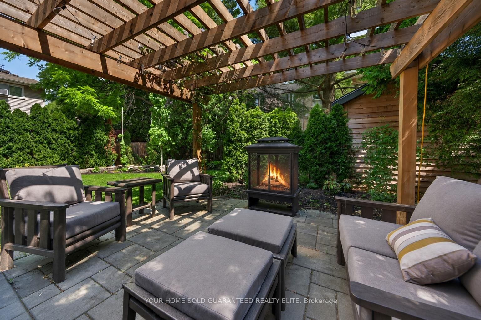 116 Livingston Avenue • Grimsby, ON photo 39
