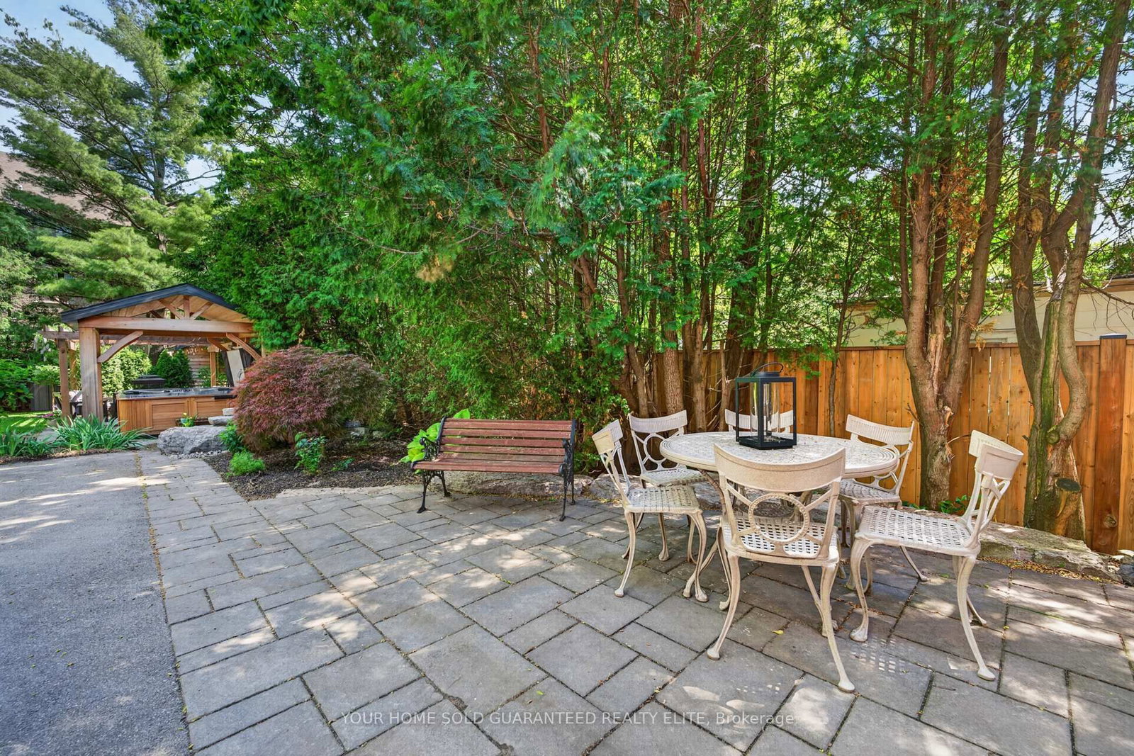 116 Livingston Avenue • Grimsby, ON photo 41