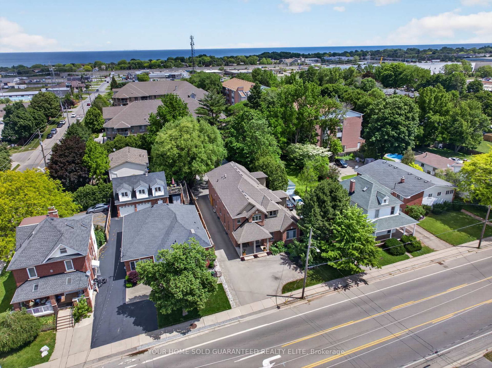 116 Livingston Avenue • Grimsby, ON photo 45