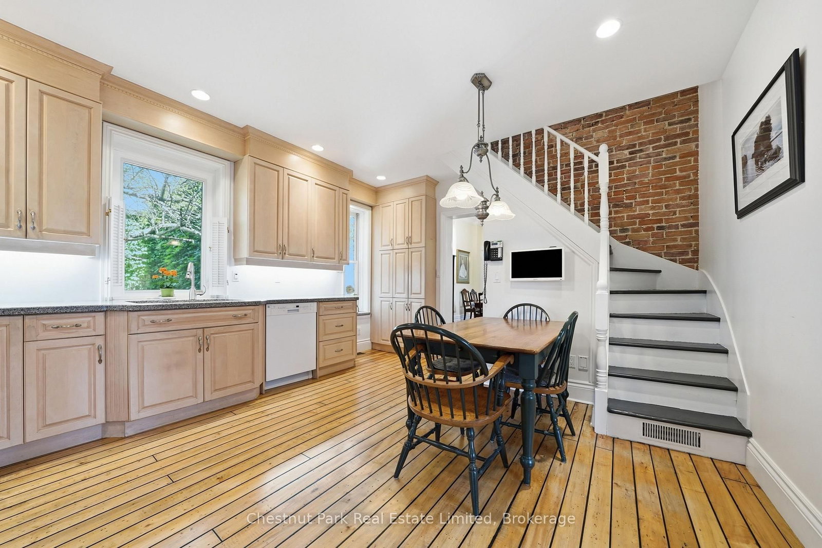 20 Ferguson Street • Prince Edward County, ON photo 14