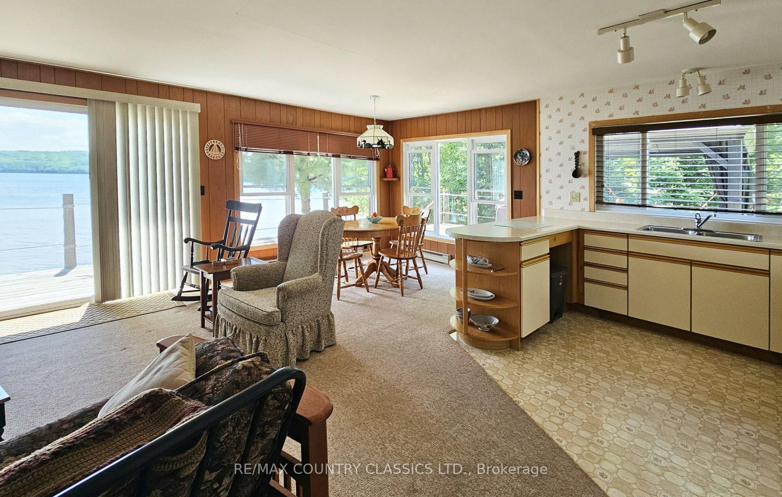 1483 Wilowski Drive • Barry's Bay, ON photo 15