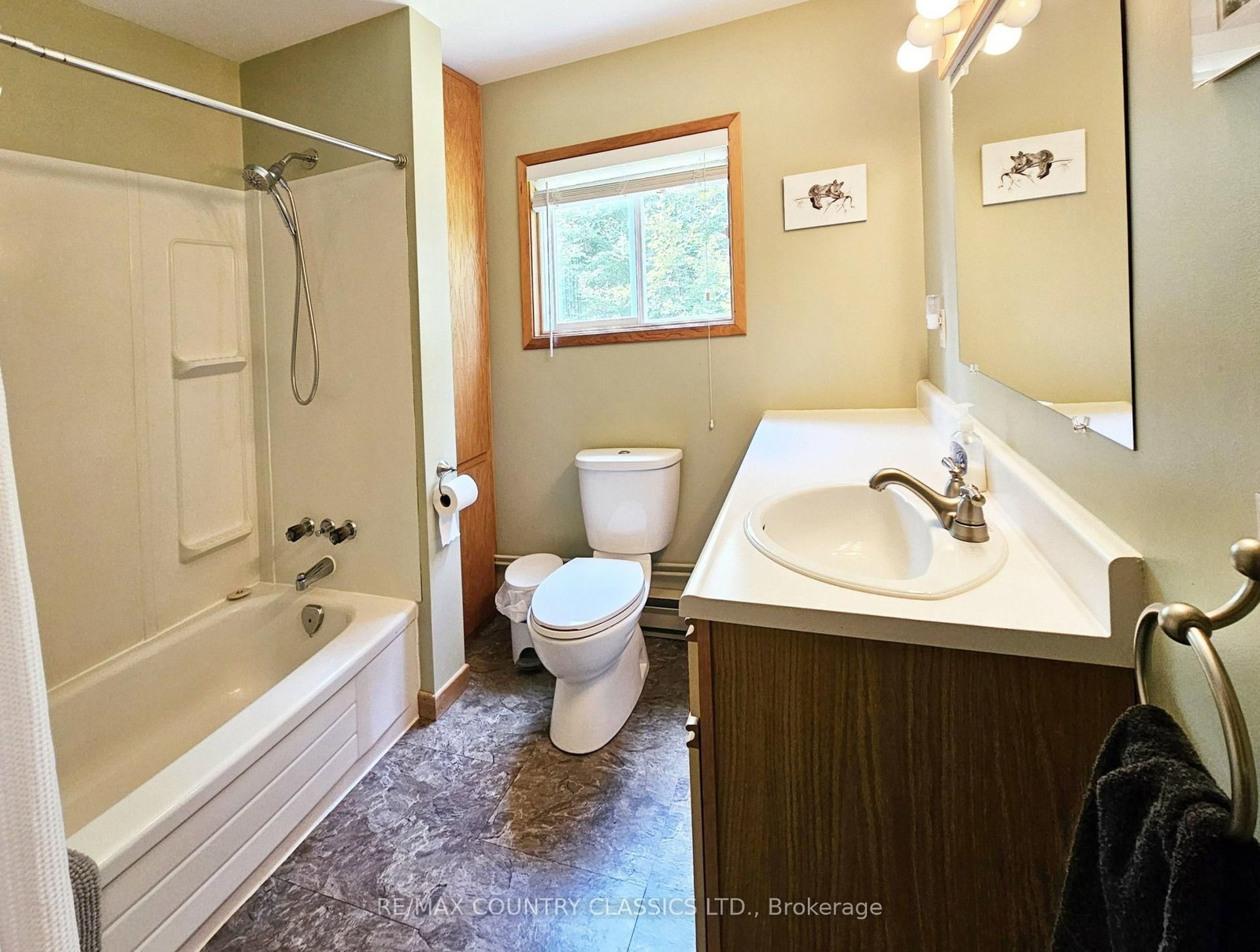 1483 Wilowski Drive • Barry's Bay, ON photo 20