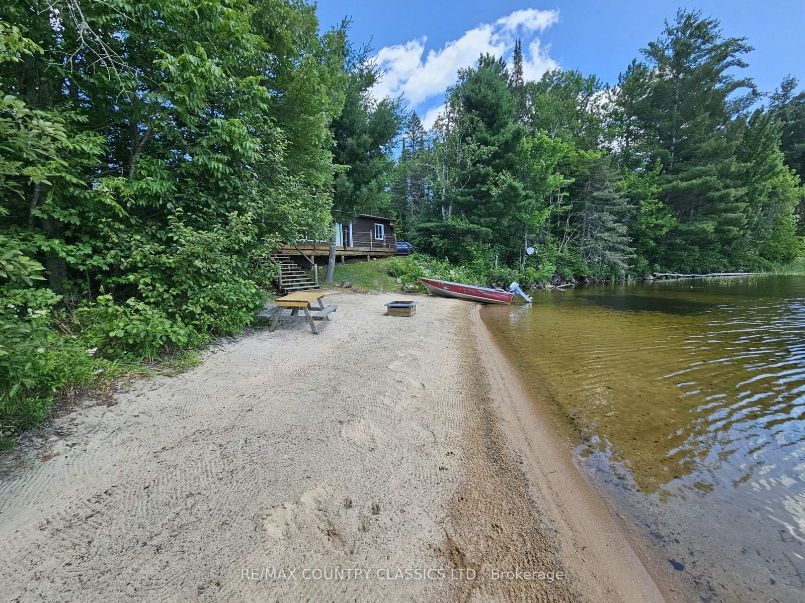 1483 Wilowski Drive • Barry's Bay, ON photo 7