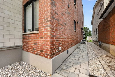 676 De Leglise Street — photo 5