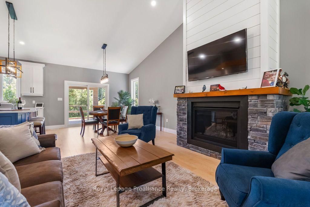 556 Marsh Hill Road • Stirling, ON photo 9