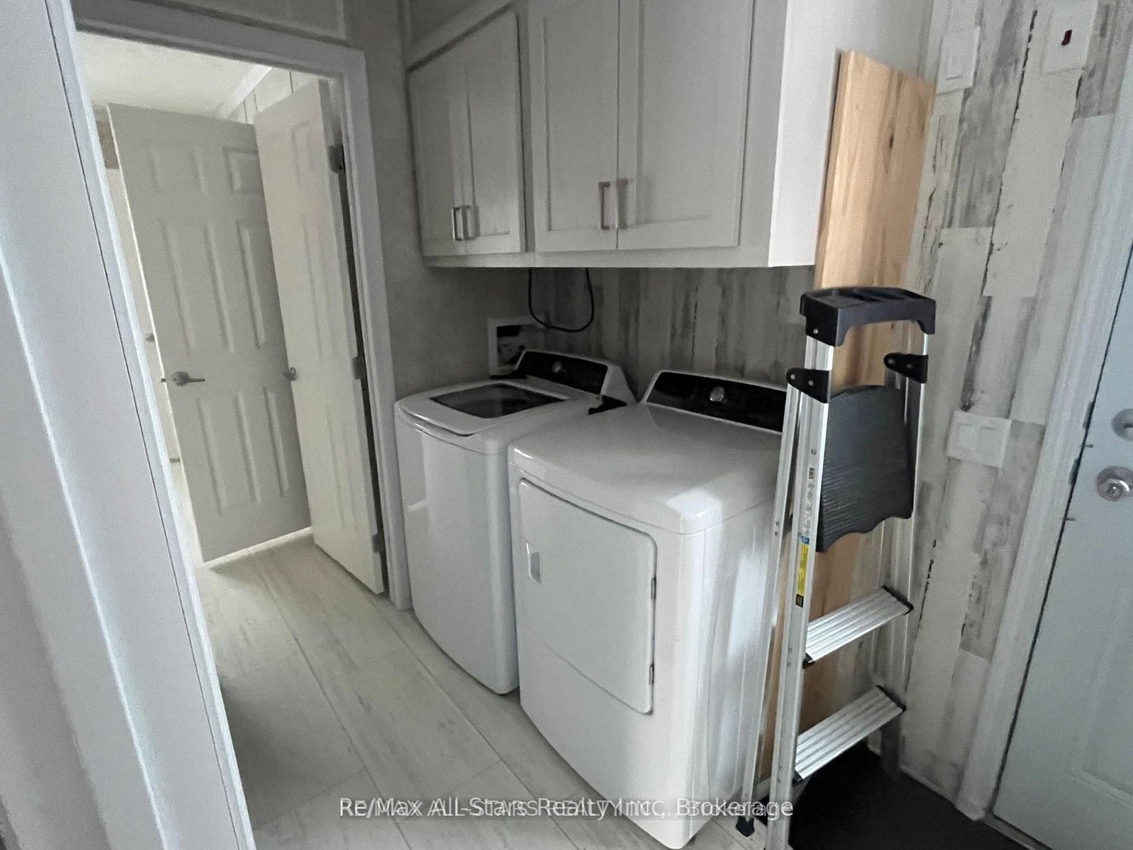 2406 South Portage Road • Huntsville, ON photo 9