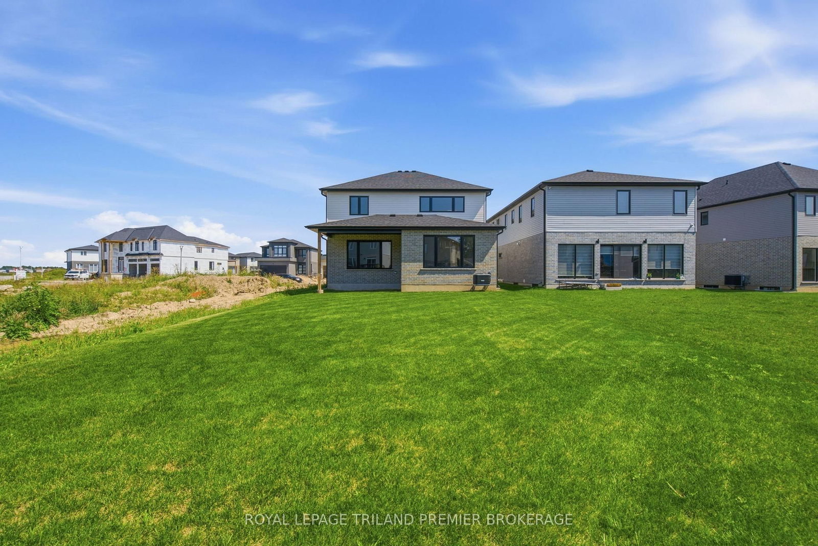 270 HESSELMAN Crescent • London South, ON photo 42