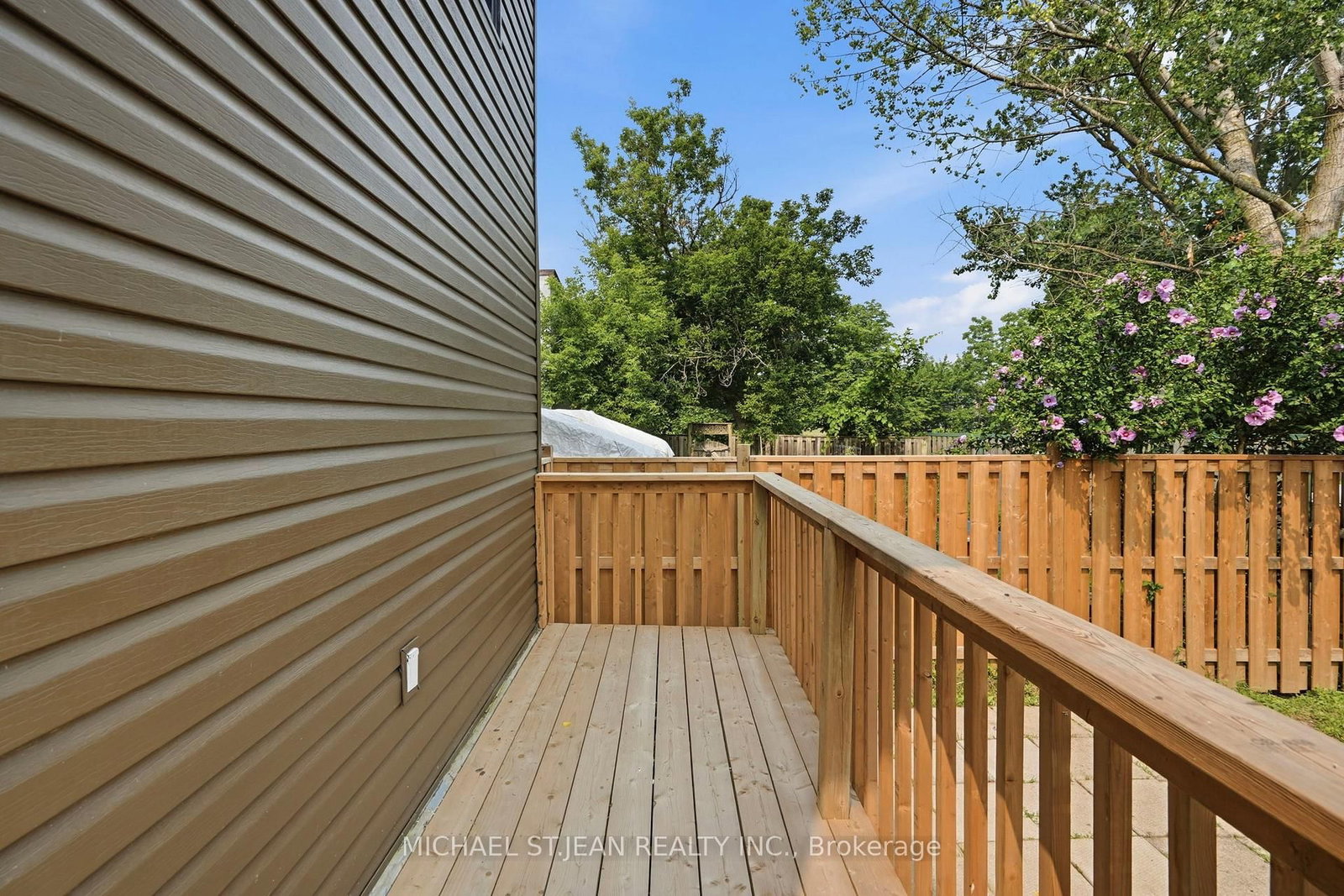 26 State Street • Welland, ON photo 23