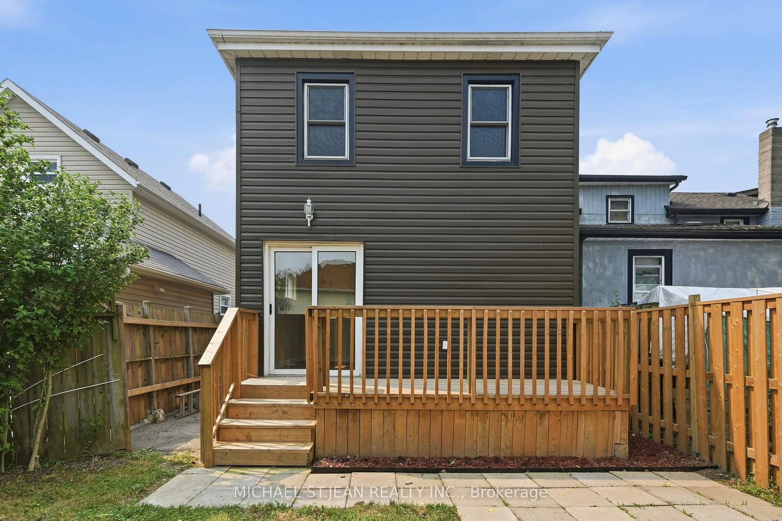 26 State Street • Welland, ON photo 24