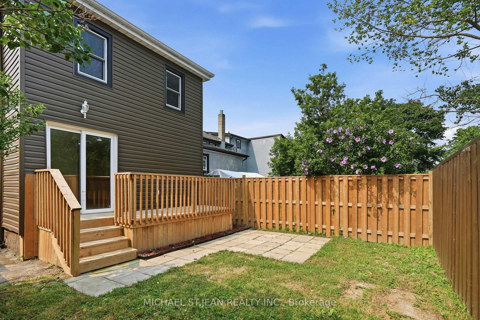 26 State Street • Welland, ON photo 25