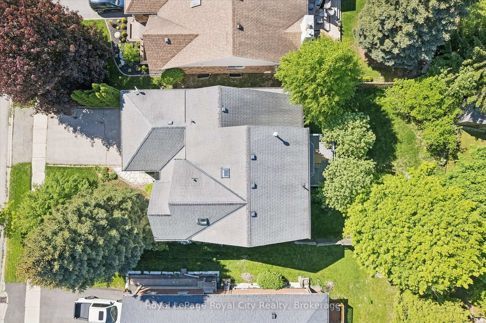 539 Harvey Street • Centre Wellington, ON photo 38