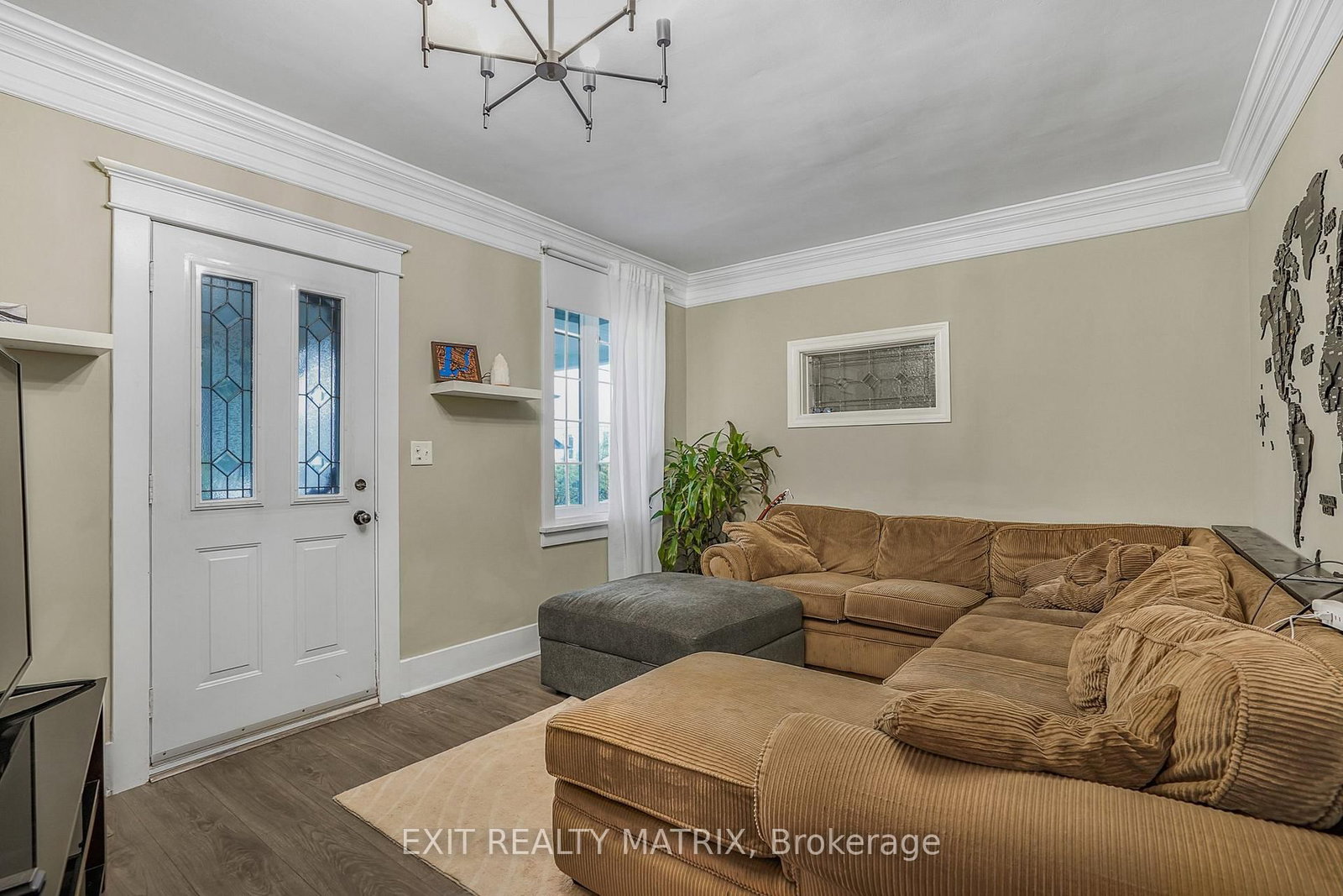 160 E Nelson Street • Hawkesbury, ON photo 5