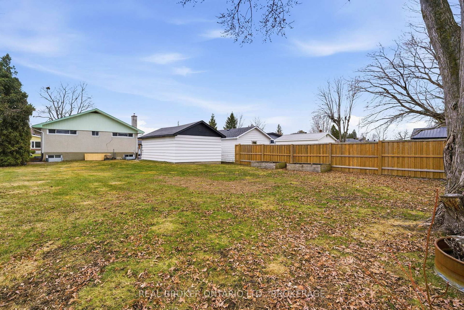 1205 Osborne Avenue • Cornwall, ON photo 21