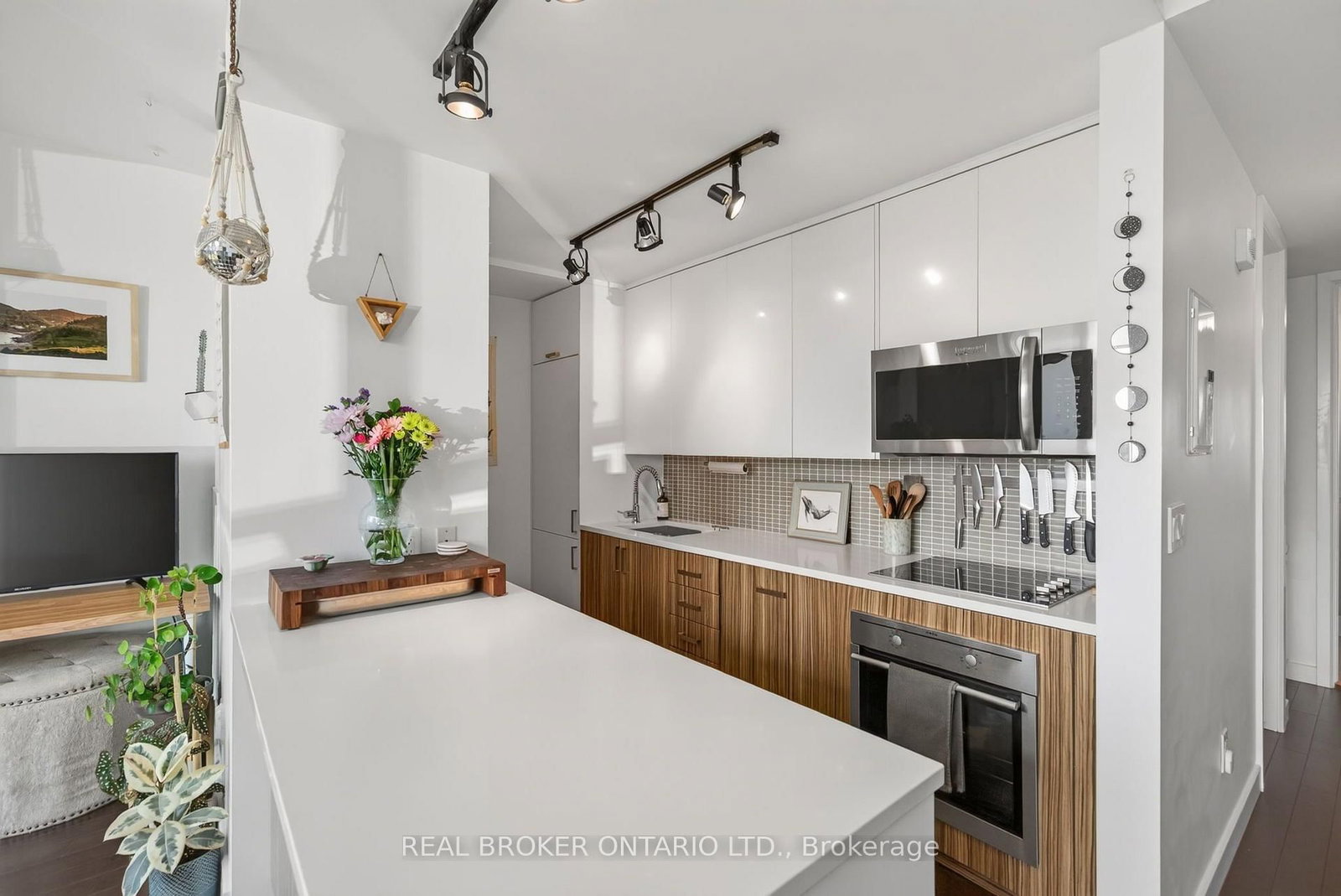 201 Parkdale Avenue • #1506 • Ottawa, ON photo 8