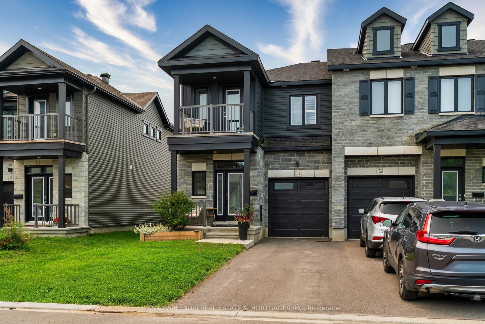 749 Namur Street • Russell, ON photo 2