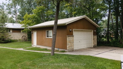 311 Maple Street • Huron-Kinloss, ON photo 3