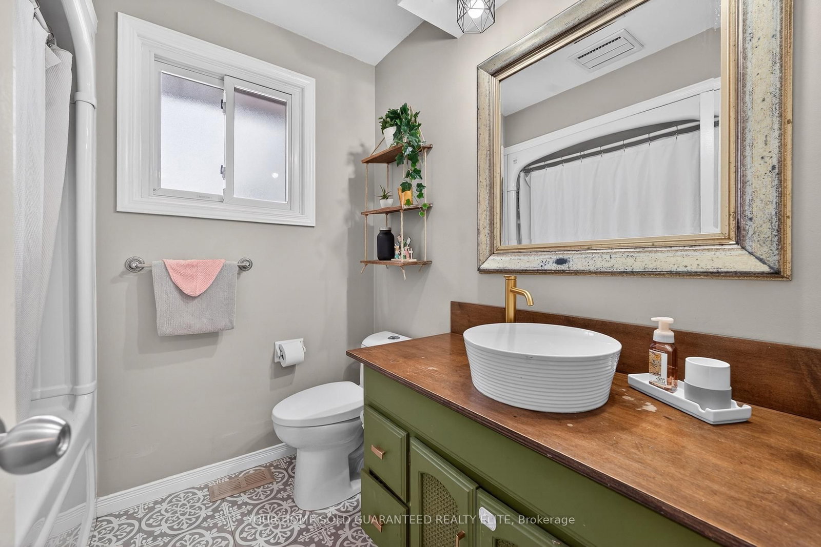 79 Prince Charles Drive • St. Catharines, ON photo 16