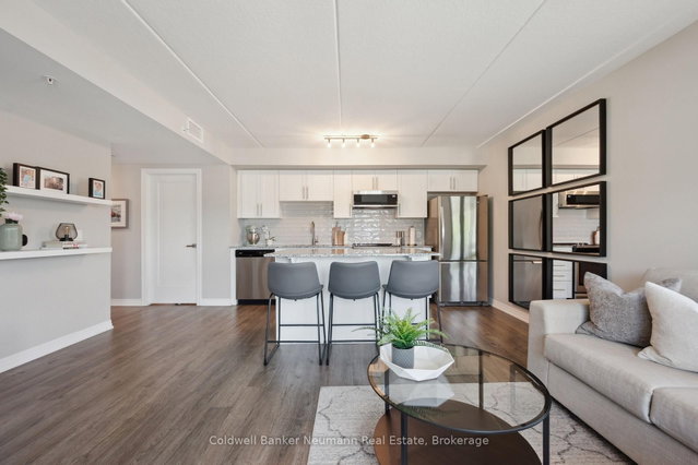 102 - 104 Summit Ridge Drive
