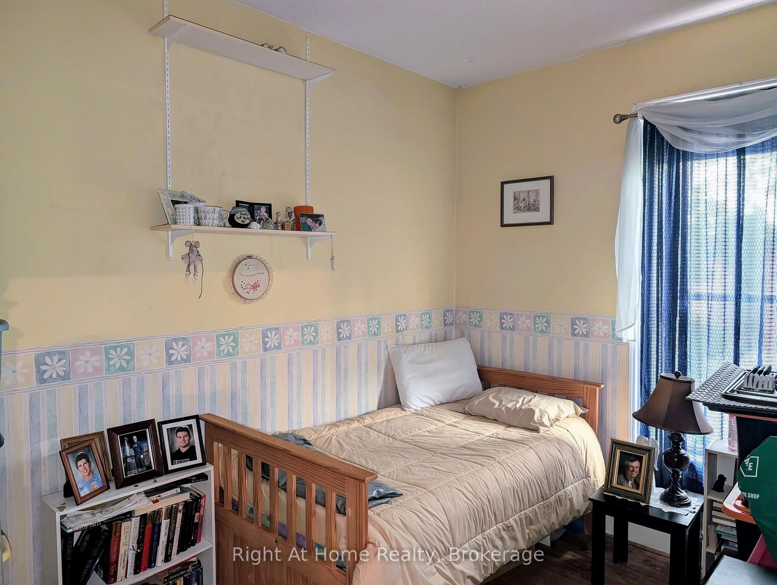 142 Douro St Street • Stratford, ON photo 15