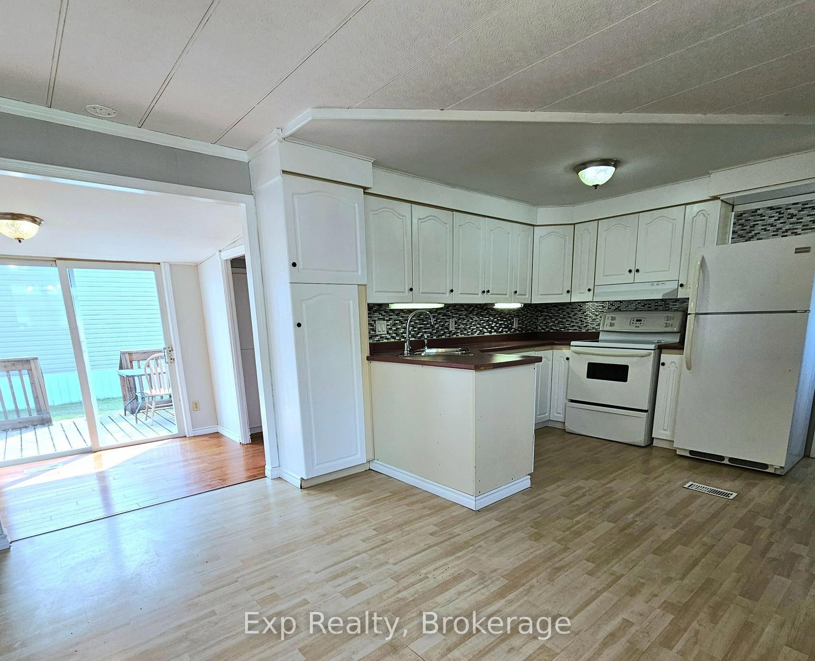 529-52 HWY2 Estates • Quinte West, ON photo 6