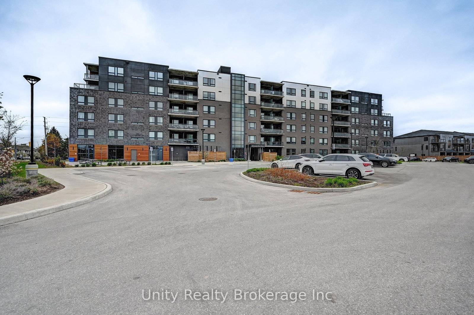 26 Lowes Street • #108 • Guelph, ON photo 2
