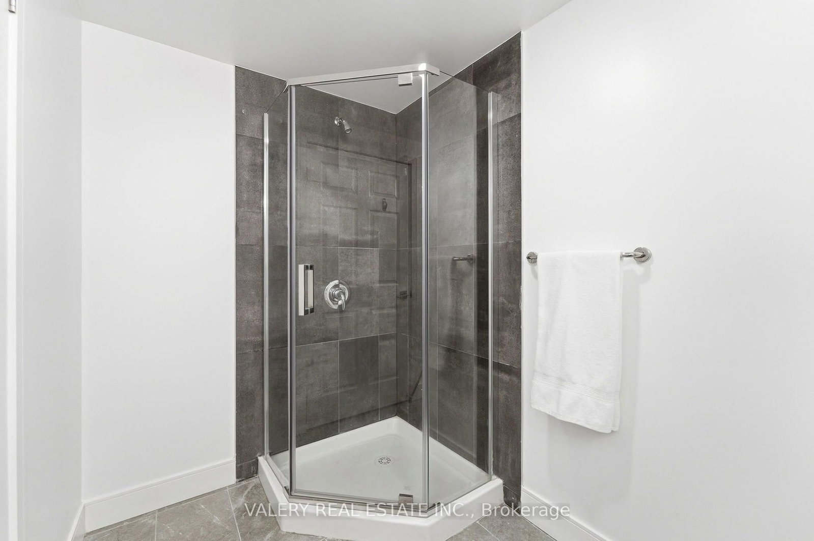 1 Wellington Street • #717 • Brantford, ON photo 9