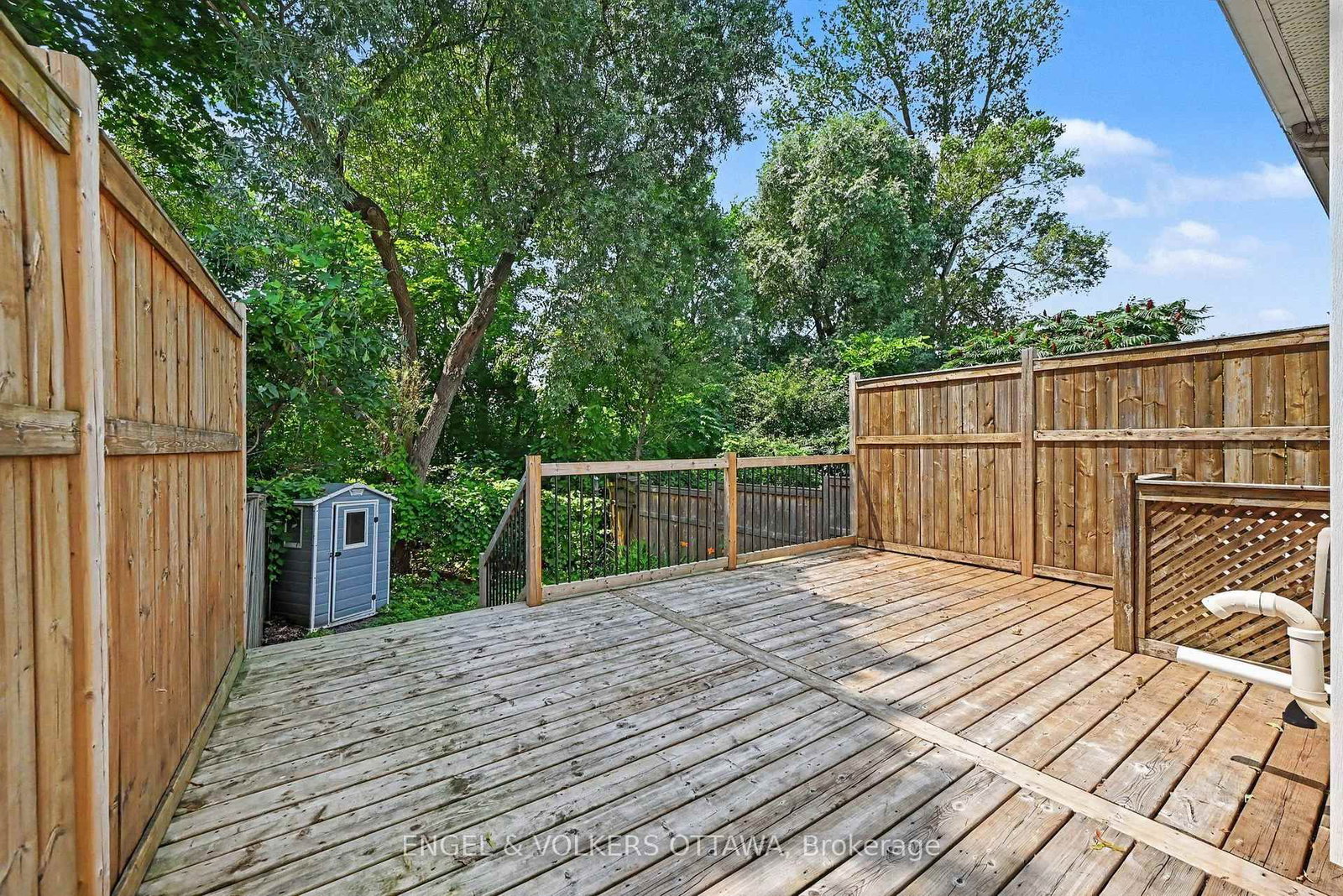 101 Margrave Avenue • Ottawa, ON photo 21