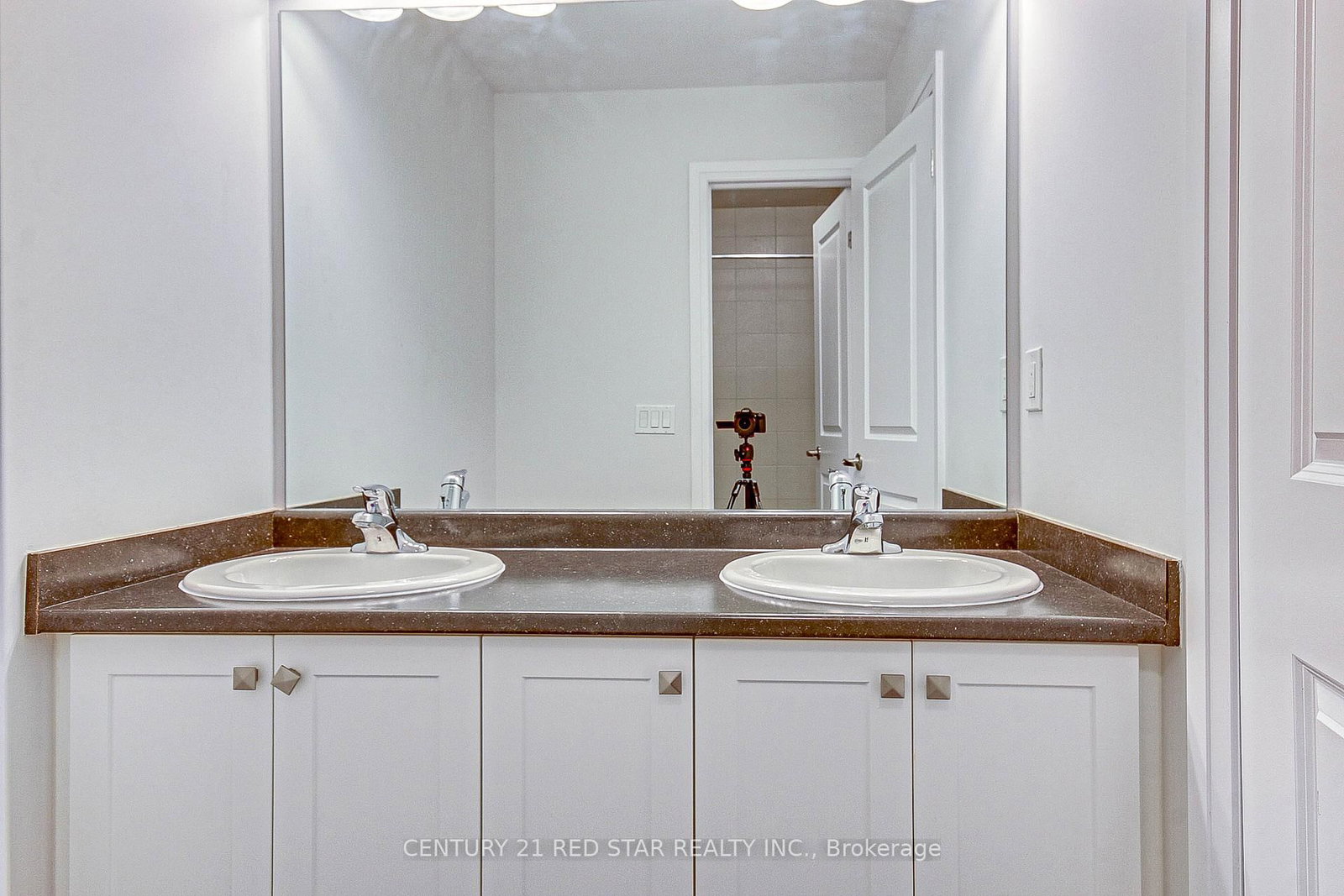734 Khalsa Drive • Woodstock, ON photo 23