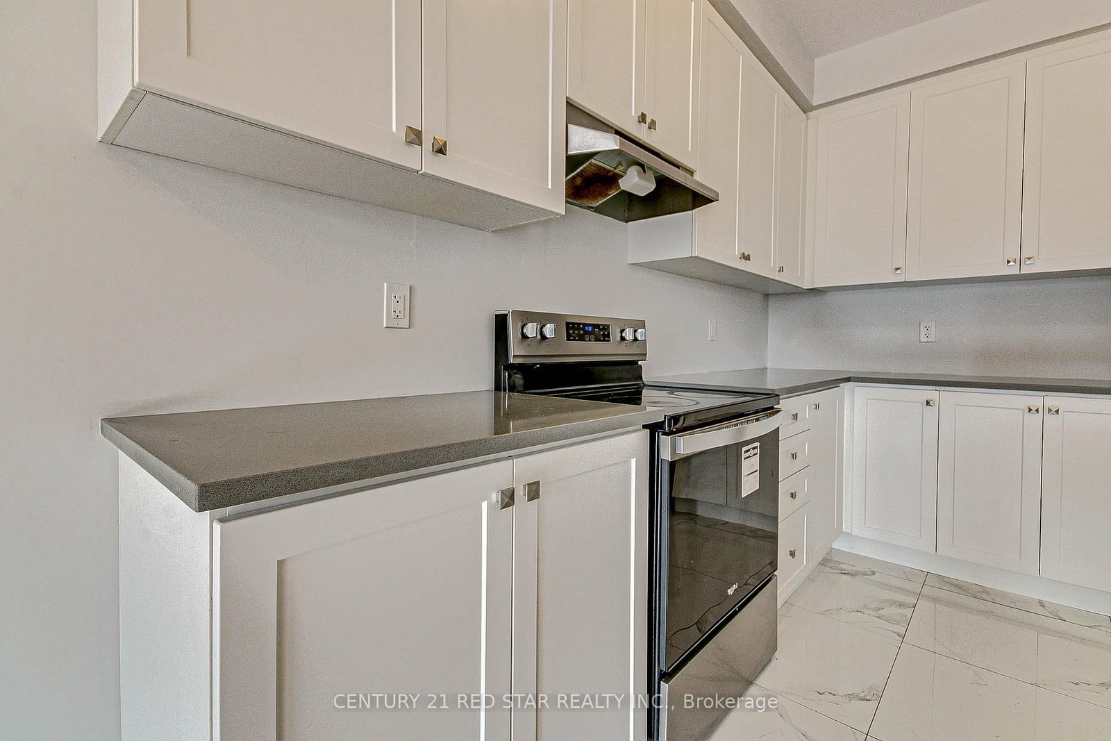 734 Khalsa Drive • Woodstock, ON photo 9