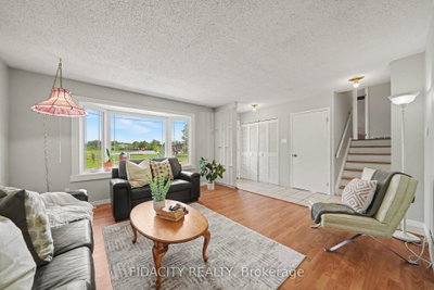18 Ross Street — photo 3